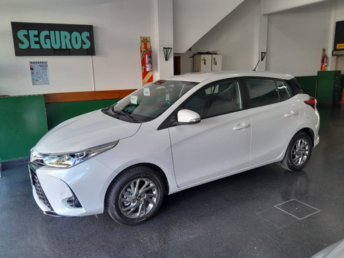 Toyota Yaris 1.5 107cv Xls Cvt