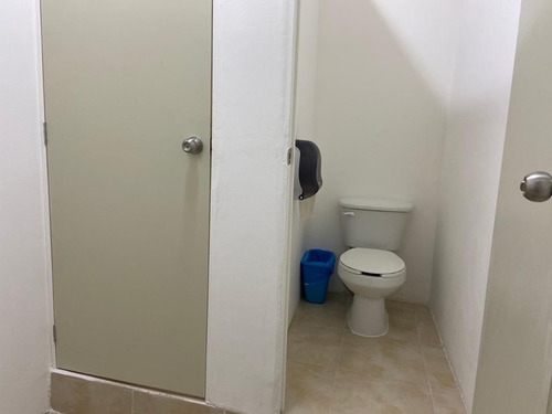 Oficina En Renta En San Juan De Aragon 6 M2 , $2000
