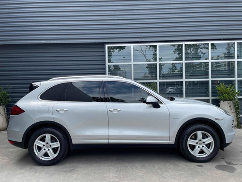 Imagen 12 de 15 de Porsche Cayenne 2012 3.0 Diesel 245cv (958)
