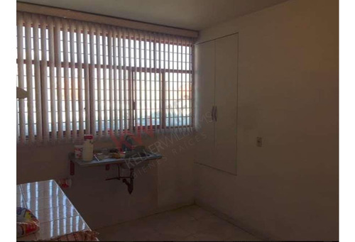 Venta O Renta De Edificio Con Salón De Fiestas Muy Amplio Ideal Para Giros Diversos