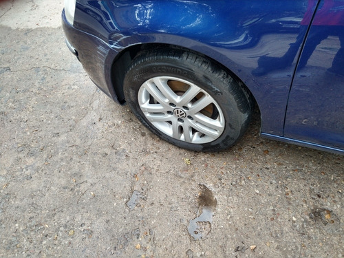 Volkswagen Vento 2.5 Advance 170cv 2009