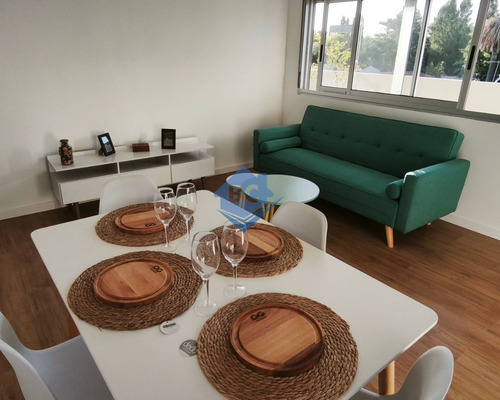 Apartamento De 2 Dorm. Y 1 Baño