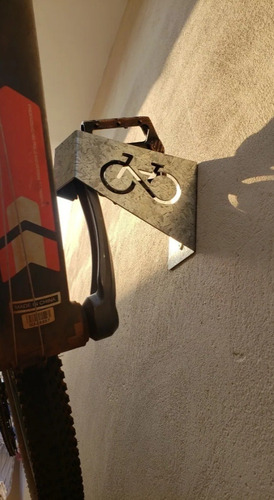 Imagem 3 de 3 de Suporte Bicicleta Parede Istalacao Gratis Grande Bh