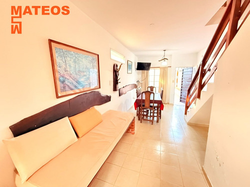 Triplex Al Frente De 5 Ambientes Sobre Calle Asfaltada Zona Céntrica Calle Costanera E/ 84 Y 85 Uf 1