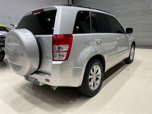 Imagem 5 de 8 de Suzuki Grand Vitara 2013 2.0 2wd Aut. 5p