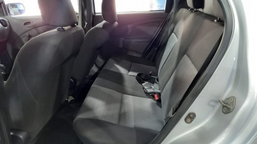 Imagem 10 de 12 de Toyota Etios