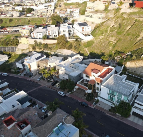 Venta | Amplia Casa En Cumbres De Juarez Tijuana Zona Exclus