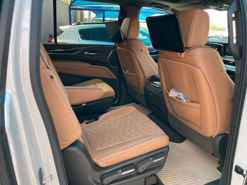 Imagen 12 de 15 de Cadillac Escalade 2021 6.2 Esv Premium At