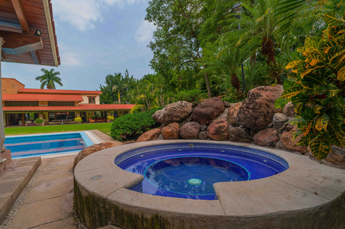 Quinta De Lujo En Los Apantles, Jiutepec