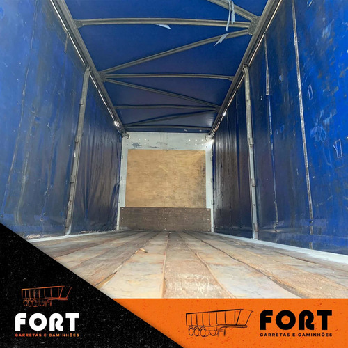Imagem 4 de 5 de Bau Sider Truck