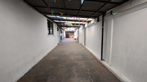 Confortable Casa Con Amplio Patio, 6d, 3b, 6e