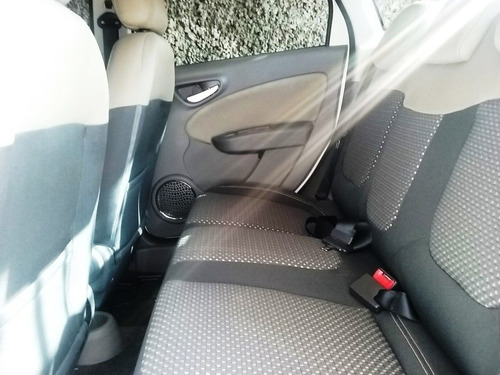 Fiat Grand Siena 2013 1.6 16v Essence Flex Dualogic 4p