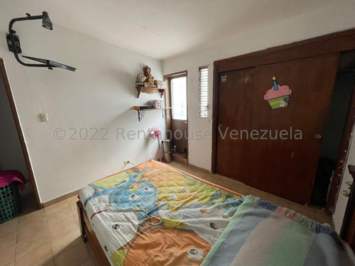 Imagen 13 de 30 de Casa En Venta En Fundalara Este De Barquisimeto Lara 0.4.2.4.5.9.3.7.5.4.2 Rent-a-house Mls Código: 22-21821