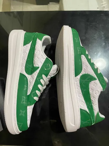 Nike Air Force Verdes