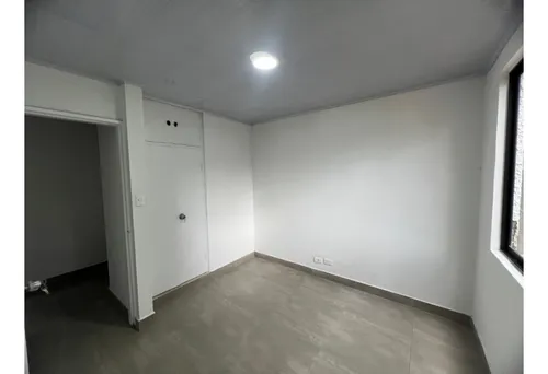 Venta De Apartamento En El Occidente, Sector Los Pinos