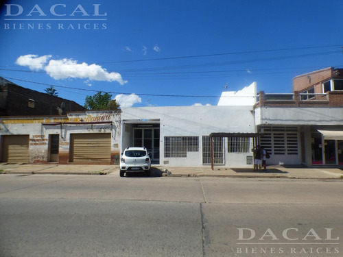 Imagen 1 de 22 de Local En Venta En La Plata Calle 122 E/ 75 Y 76 Dacal Bienes Raices