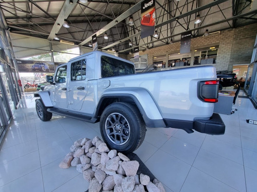 Imagen 4 de 15 de Jeep Gladiator Overland