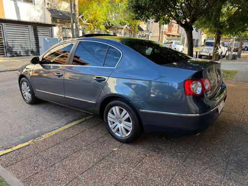 Volkswagen Passat 2.0 I Exclusive
