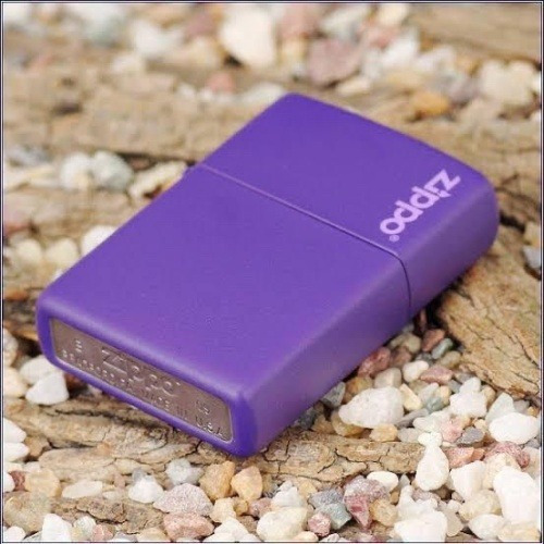 Imagen 3 de 3 de Encendedor Zippo Violeta Serie 237zl. Gran Canal