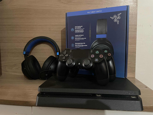 Playstation 4, Auriculares Kraken