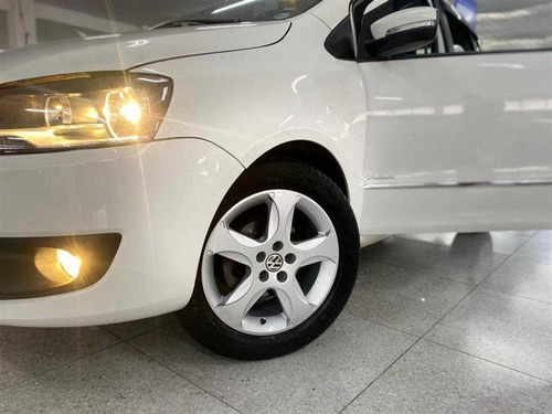 Volkswagen Fox 1.6 Mi Prime 8v Flex 4p Manual 2011/2012