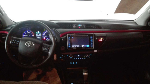 Imagen 3 de 13 de Toyota 2017 Hilux L/16 2.8 Dc 4x4 Tdi Lim At6