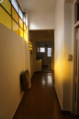 Imagen 7 de 12 de Ph De 2 1/2 Ambientes Con Posibilidad De 3 Recién Pintado