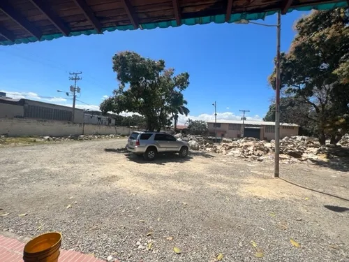 Se Vende Terreno. Maracay.