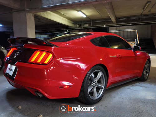 Ford Mustang 3.8 Coupe 3.7 V6 At
