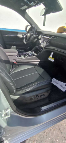 Imagen 14 de 16 de Jeep Grand Cherokee Overland