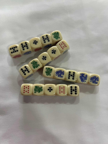 Dados Poker, Cacho, Blancos