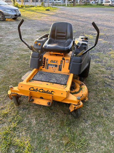 Cub Cadet Giro Cero Tractor 