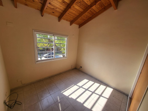 Venta De Duplex 4 Ambientes En Ituzaingo Norte