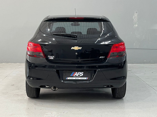 Chevrolet Onix Onix Hatch Joy 1.0 8V Flex 5p Mec.