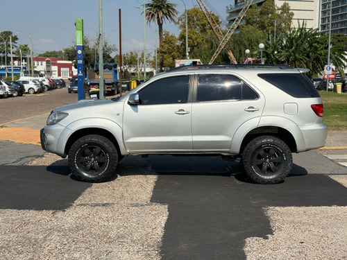 Toyota Hilux SW4 3.0 I Srv C/cuero 4x4 (2009)