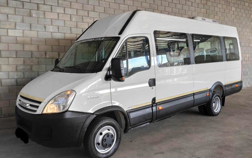 Iveco Daily 3.0 City Bus 50c16 155cv 3950 19+1 2016 Financio