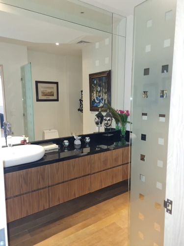 Imagen 22 de 25 de Departamento En Venta En Valle Oriente En San Pedro Garza Ga