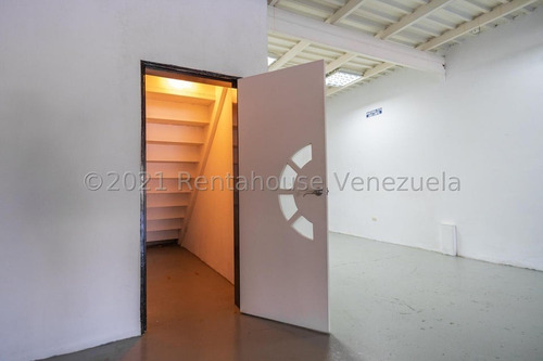 Imagen 12 de 30 de Mls#23-16097 Naomi Sanchez R. 0412 7381855 - Edificio Comercial En Venta En Catia