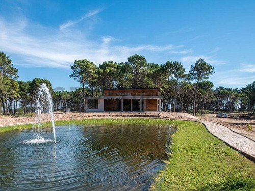 Lote En Barrio Pioneros En Venta - Oportunidad - Permuta - Pinamar - Costa Atlantica