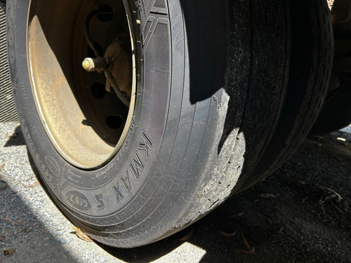 Bi-caçamba Randon Bi-trem Basculante Com Pneus