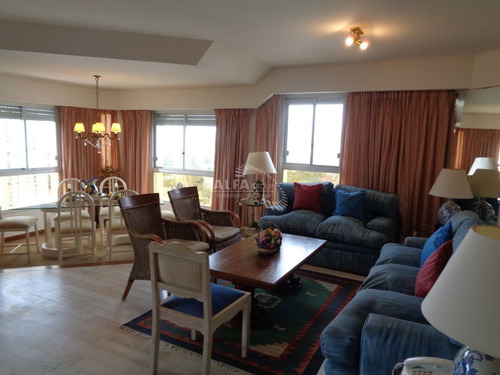 Imagen 5 de 28 de Venta Apartamento En Roosevelt Con Estufa A Leña Y Parrillero Propio 3 Dormitorios