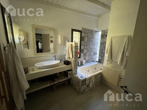 Imagen 19 de 30 de Venta | Moderna Casa Nueva C/jardin Y Piscina | Barrio La Bota