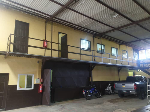 Imagen 13 de 14 de Galpón En Venta En El Centro De Valencia Jessica Martínez