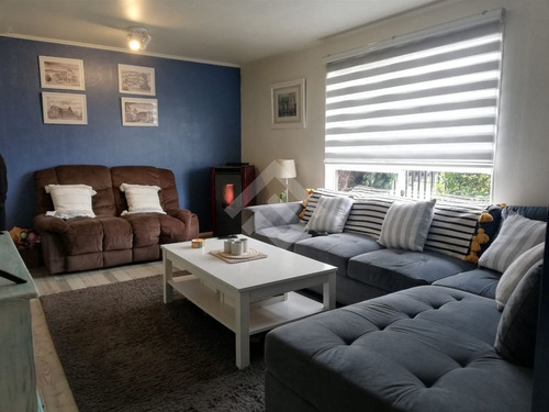 Casa En Arriendo De 4d3d En Brisas Del Sur Puerto Montt