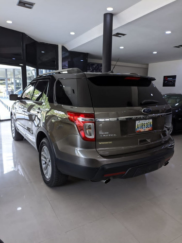 Imagen 3 de 9 de Ford Explorer