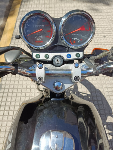 Imagen 2 de 10 de Suzuki En 125 2a
