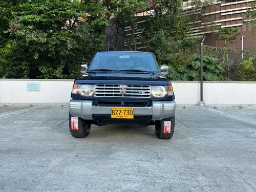 Mitsubishi Montero 3.0 V13
