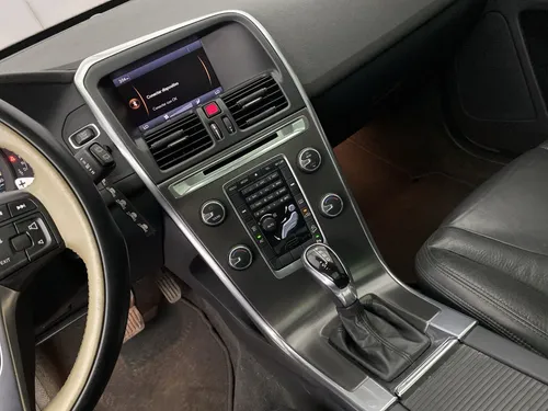Volvo XC60 3.0 T6 R-design Awd