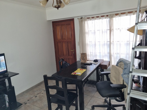 Imagen 6 de 25 de Hermoso Dúplex 4 Ambientes Al Frente/ Ramos Mejía