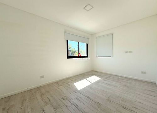 Venta De Casa En Altos De Campo Grande - Pilar